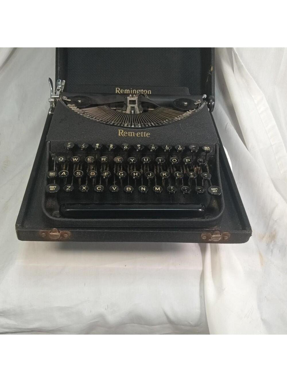 Vintage Remington Remette Portable Typewriter Black with Original Carrying Case